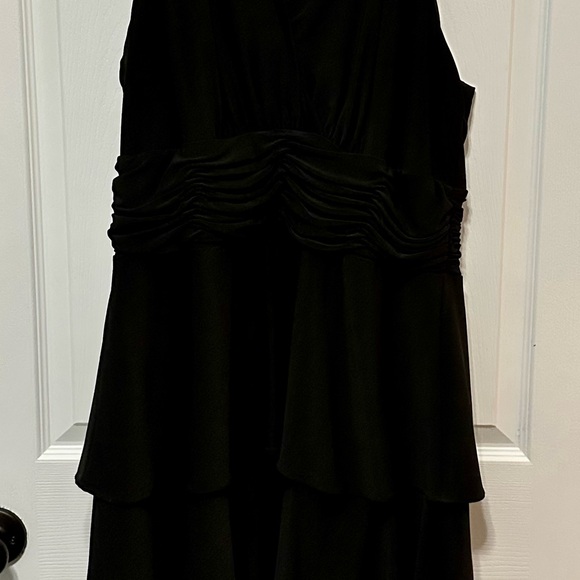 Dress - Picture 4 of 6